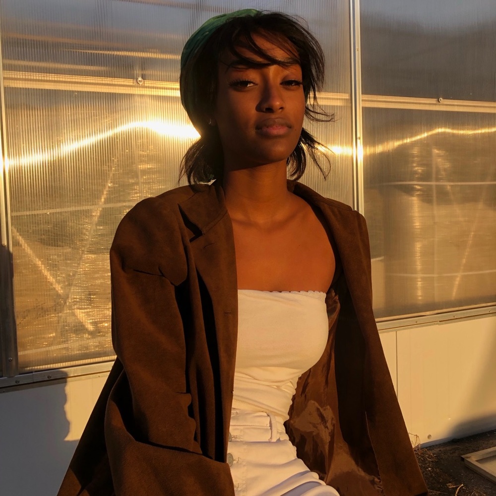 Meet your Posher, Ayan